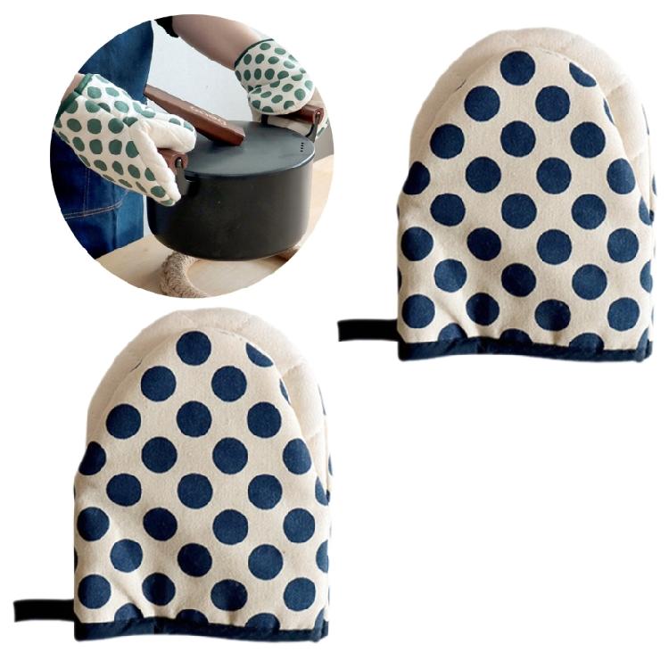 Protective Kitchen Oven Gloves with Dots Charm, Heat and Slip Resistant Oven Mitts for Cooking and Bakings