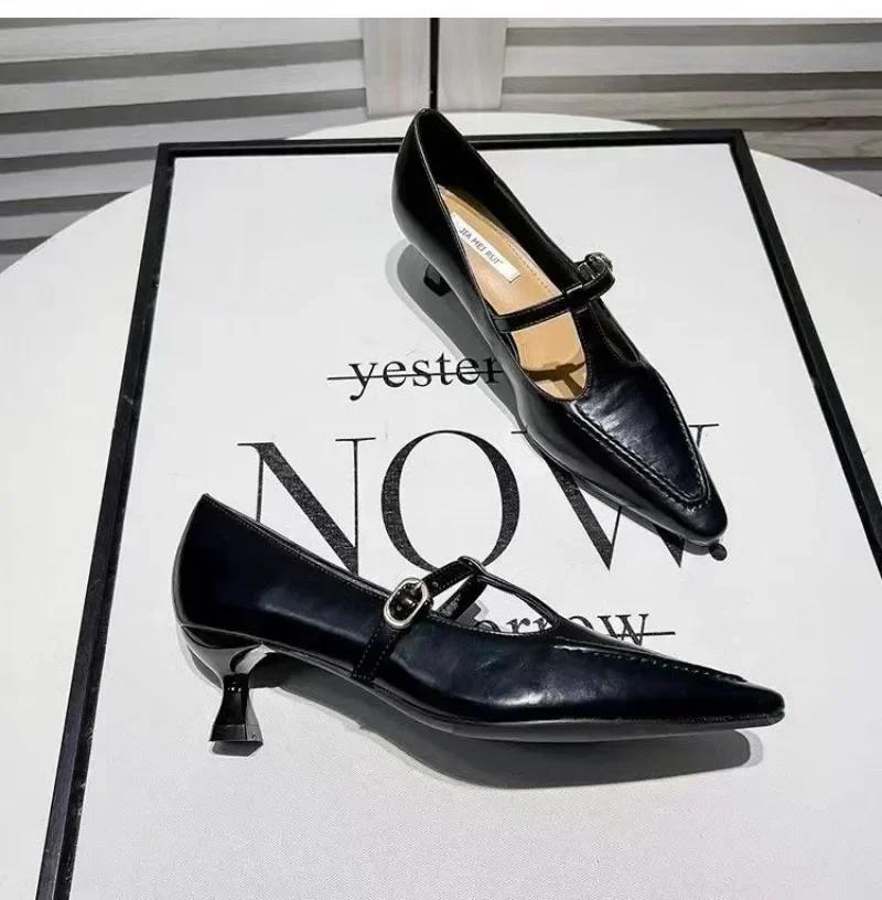 Retro Pointed Toe Buckle-heeled Single Shoes Fashion Solid Color Women's Shoes Medium Heels Shallow Mouth Casual Mujer