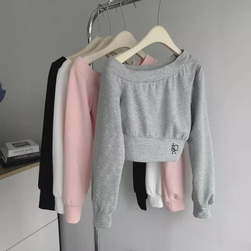Европейский и американский свитер в корейском стиле с открытыми плечами - осенний, легкий, свободный крой, короткий, с длинными рукавами, женский топ