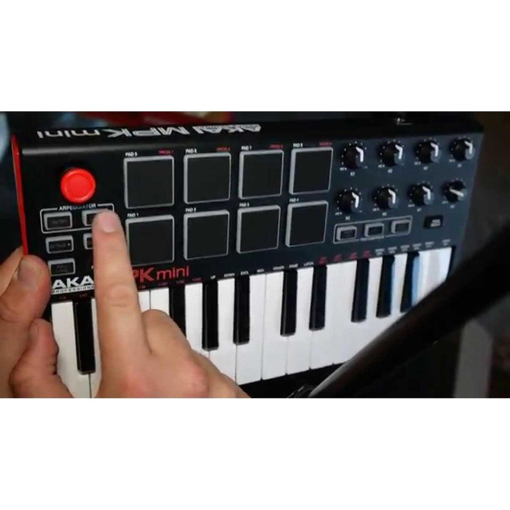Akai Professional USB MIDI клавиатура контроллер 8 Pad MPK mini MK2