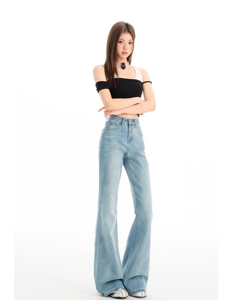 High Waisted Slightly Flared Jeans