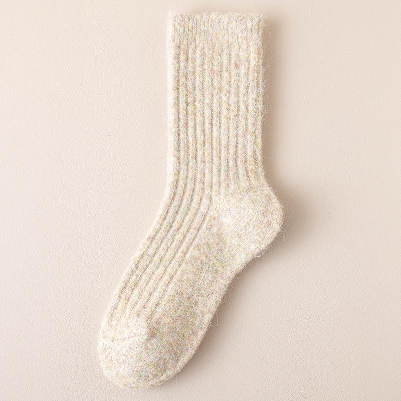 Women's Wool Cashmere Mid-Calf Socks, Thickened & Warm for Autumn/Winter, Non-Bulky, Ideal for Postpartum Care.