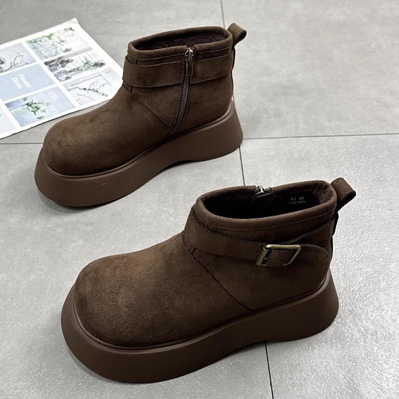 Женские зимние ботильоны на платформе, замшевые короткие, плюшевые, на среднем каблуке, хлопковые туфли 2025 года, трендовые дизайнерские повседневные теплые зимние ботинки с пряжкой