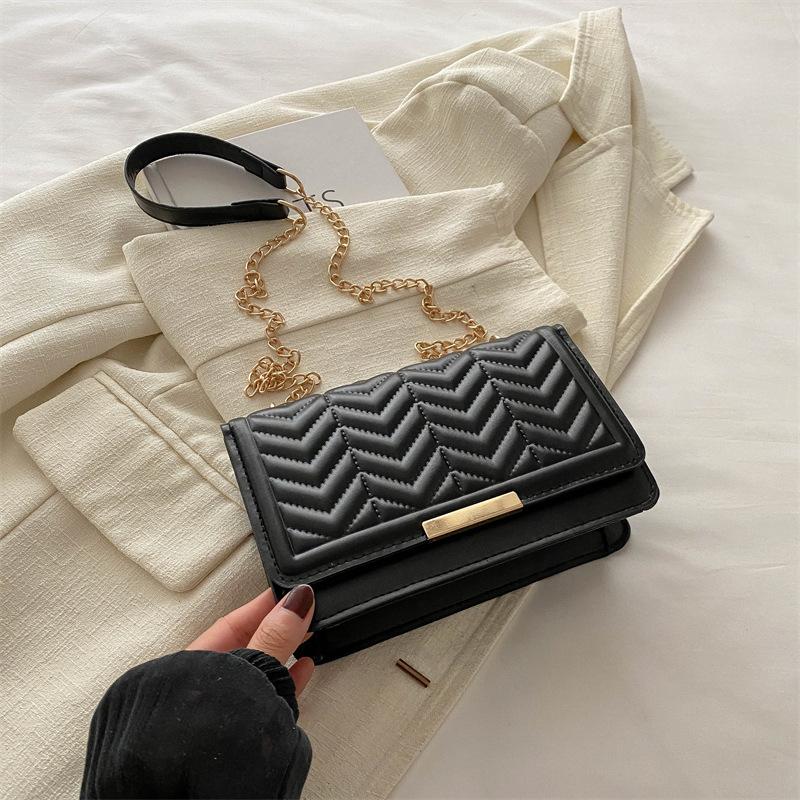 Новая модная и стильная маленькая квадратная сумка для женщин, повседневная и красивая сумка через плечо с цепочкой