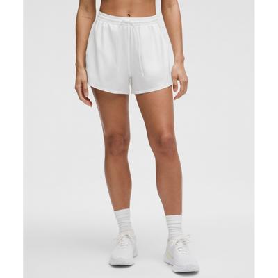 Pace Rival High Rise Short 3 Белый