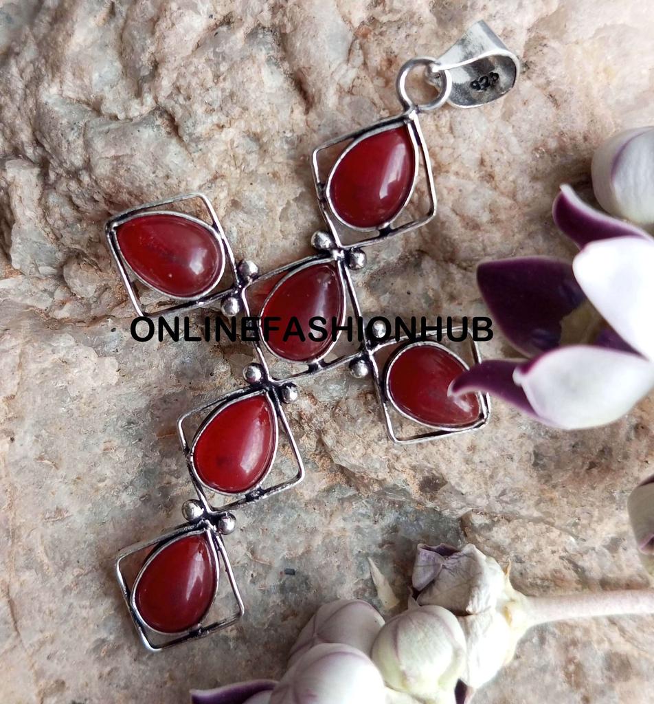 Гранатовый драгоценный камень 925 пробы с серебряным покрытием Одаренный крестообразный кулон Ювелирные изделия NST-J2H29796