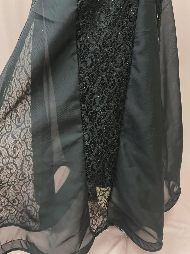 Элегантное черное вечернее платье с кружевом «рыбий хвост» — летняя коллекция 2025 г.