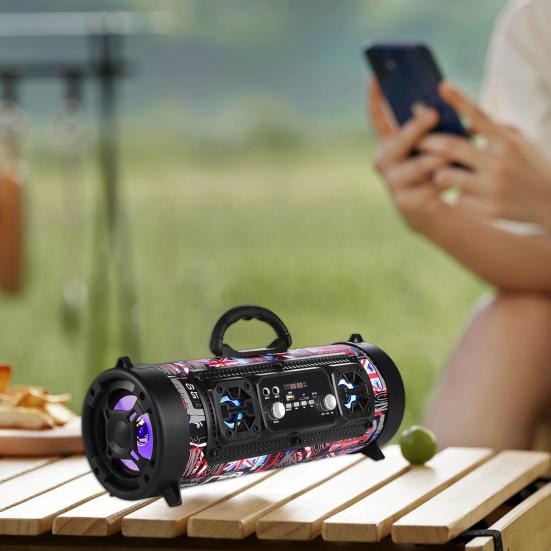 Bluetooth-совместимый динамик Портативный беспроводной динамик Аудио Радио Сабвуфер Громкий динамик с красочными световыми эффектами