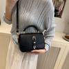 Bag Ladies 2025 New Trendy Pu Light Luxury Portable Shoulder Bag Fashion Versatile Crossbody Large Capacity Small Square Bag