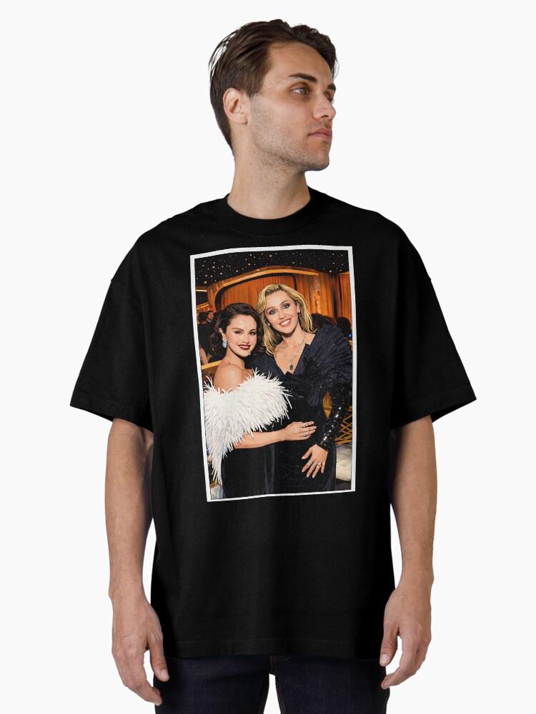 Selena and Miley Golden Globes (fan art) Oversized T-Shirt