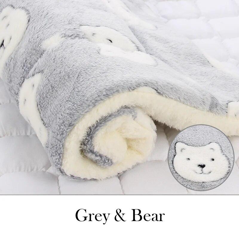 Thickened Fleece Blanket Soft Flannel Cats Bed Mat for Puppy Kitten Sofa Cushion Home Rug Keep Warm Sleeping Winter Cover Pad