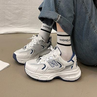 Daddy Shoes Girl 2025 Весна и лето Новые модные кроссовки с толстой подошвой из легкой сетки и дышащими свойствами в корейском стиле, повседневные кроссовки