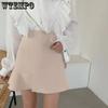 Летняя темпераментная тонкая полуюбка неправильной формы «рыбий хвост» женская элегантная однотонная юбка на бедрах с высокой талией и рюшами по краям