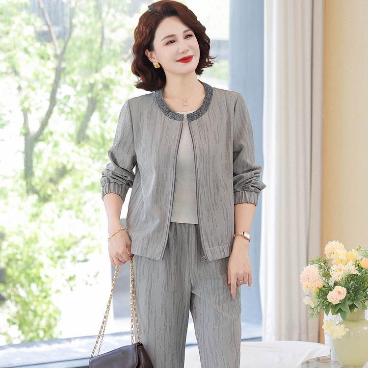 Autumn and Winter Mother Suit New High-end Temperament Versatile Middle-aged and Elderly Casual Suit Slimming Top Two-piece Set