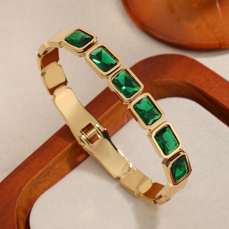 Bohemian Exquisite Gem Decorative Bracelets Suitable For Women To Wear And Dress For Summer Travel