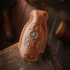The retro key cover is suitable for the old Mercedes-Benz E300L C200L pure handmade leather key protection case ring.