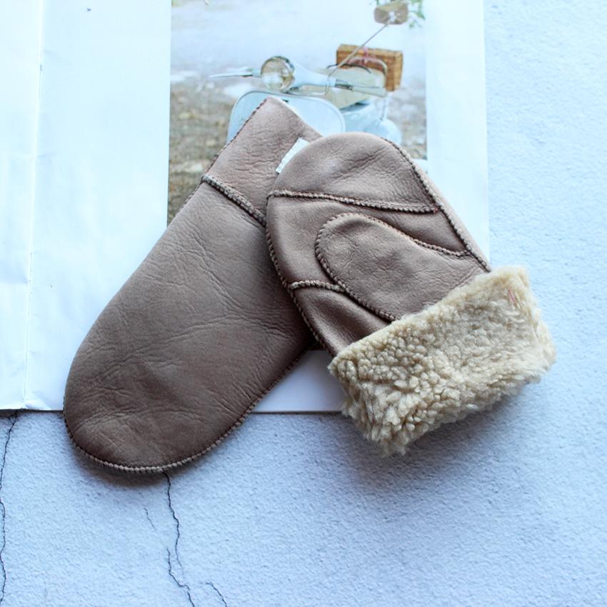 Children's Sheepskin Fur Mittens Colored Leather Gloves Thick Boys and Girls' Outdoor Wind Cold Waterproof Winter Warmth