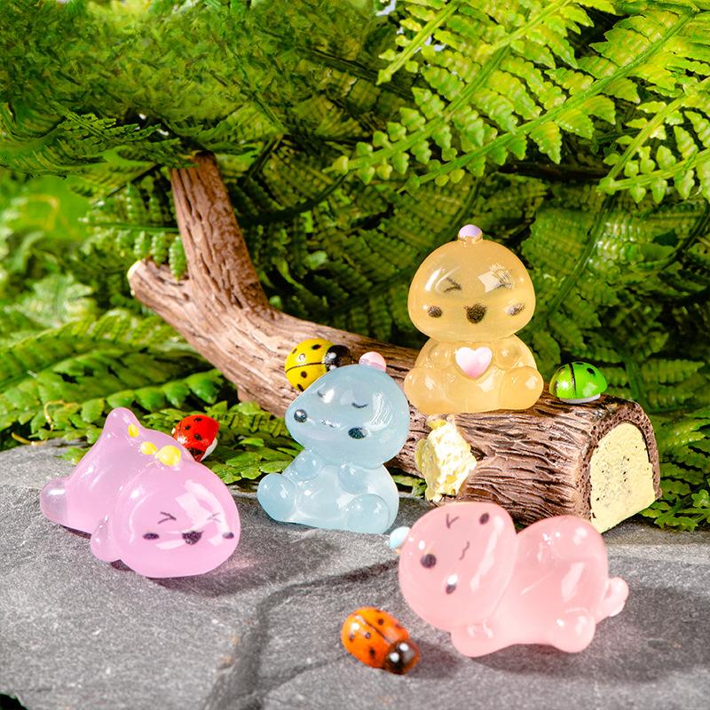 Милый мультфильм светящийся в темноте динозавр украшение микро пейзаж настольный автомобиль украшение для дома трехмерное смоляное маленькое украшение