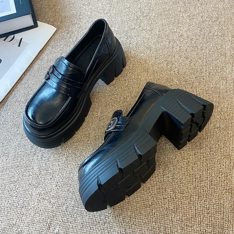 9266-27 Однотонные лоферы на платформе женские 2025 новая осенняя коллекция ретро одинарная обувь в британском стиле маленькие кожаные туфли женские