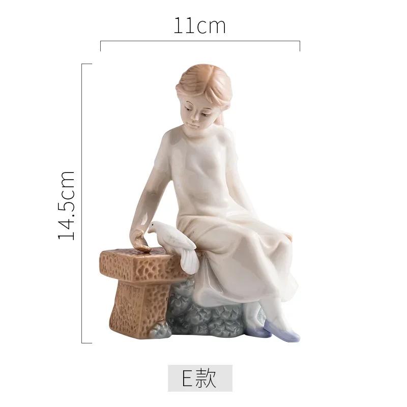 Расписная керамическая семейная фигурка Статуэтка Декоративные фигурки Качественные фарфоровые изделия Скульптура-портрет Декор для дома Современный