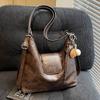 Оптовая горячая распродажа сумка-тоут из мягкой кожи в простом ретро-стиле в гонконгском стиле, высококачественная, для通勤, универсальная, с несколькими способами ношения, на плечо, женская сумка