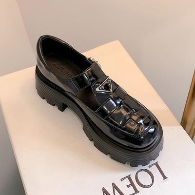 Кожаные сандалии на платформе женские новые летние туфли-клетка из плетеной свиной кожи с закрытым носком, универсальные, фея, толстый каблук, женская обувь