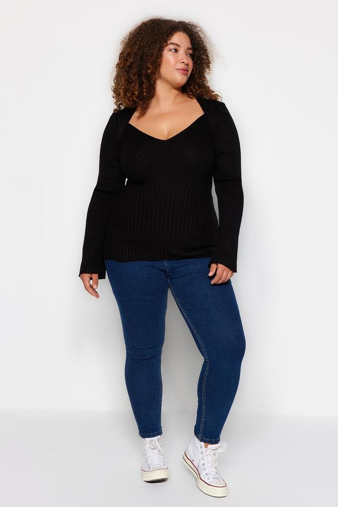 Женский стиль больших размеров, черный трикотаж в рубчик с широким воротником, свитер
