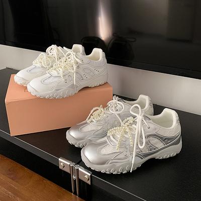 Виноградная Мама Весна Новые Внутреннее Увеличение Высоты~ Кружевная Вставка Повседневные Жемчужные Универсальные Тренировочные Туфли на Платформе Forrest Gump Женские