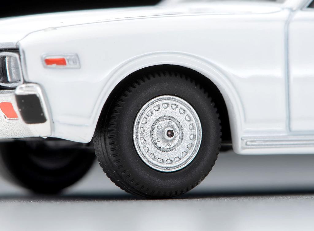 Tomica Limited Vintage Neo Nissan Cedric HT White 78 Year Finished Product 318347 1/64 LV-N257a 2-door 2000SGL-E