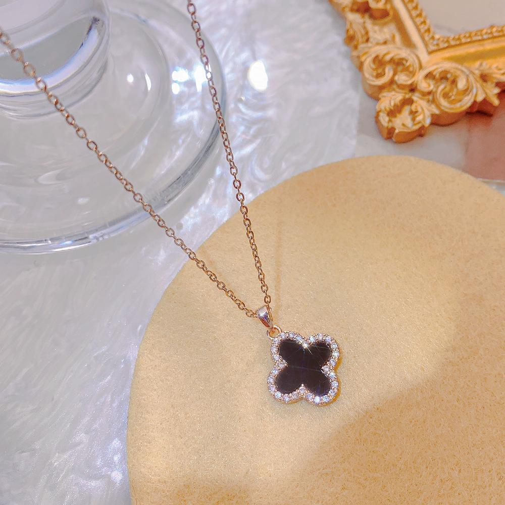 Titanium Steel Necklace Women's 18k Rose Gold Diamond Four-leaf Clover Pendant Niche Light Luxury Black Shell Clavicle Chain Temperament Neck Chain