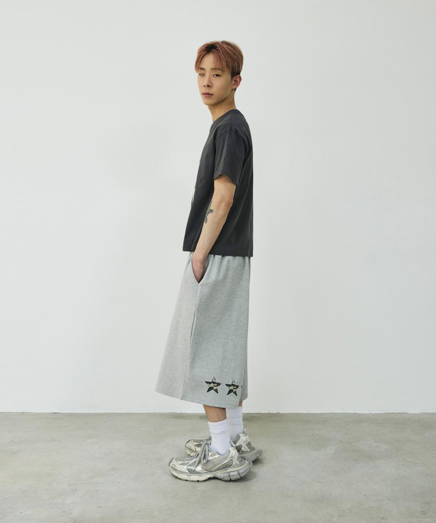 SCALLYWAG White Camo Star Bermuda Sweat Shorts [Grey]