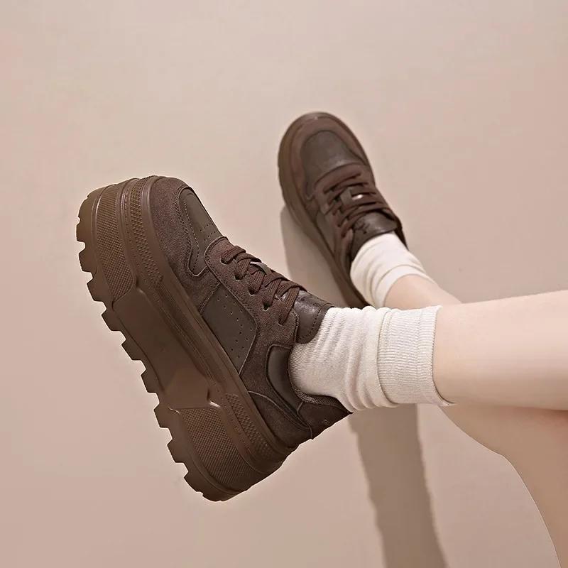 8 см новые женские кожаные кроссовки осень-весна повседневные кроссовки для ходьбы толстые зимние плюшевые высокие спортивные туфли для скейтборда женские