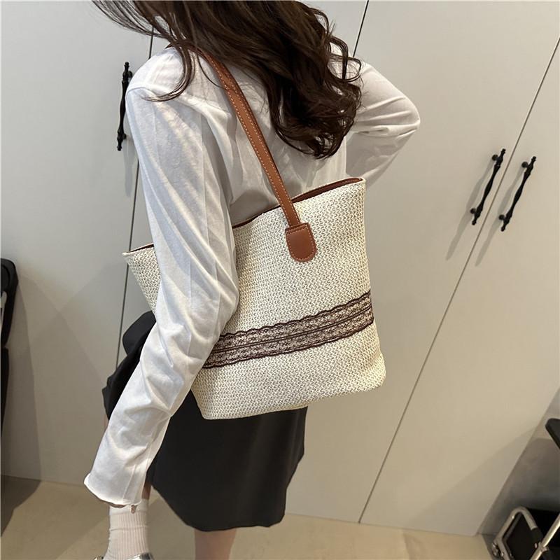 Straw Wicker Bucket Bag With Inner Phone Pocket For Summer Vacation And Shopping