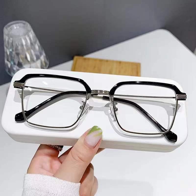 Sensitive color-changing reading glasses Classic personalized black eyebrow anti-blue light reading glasses Middle-aged and elderly reading glasses