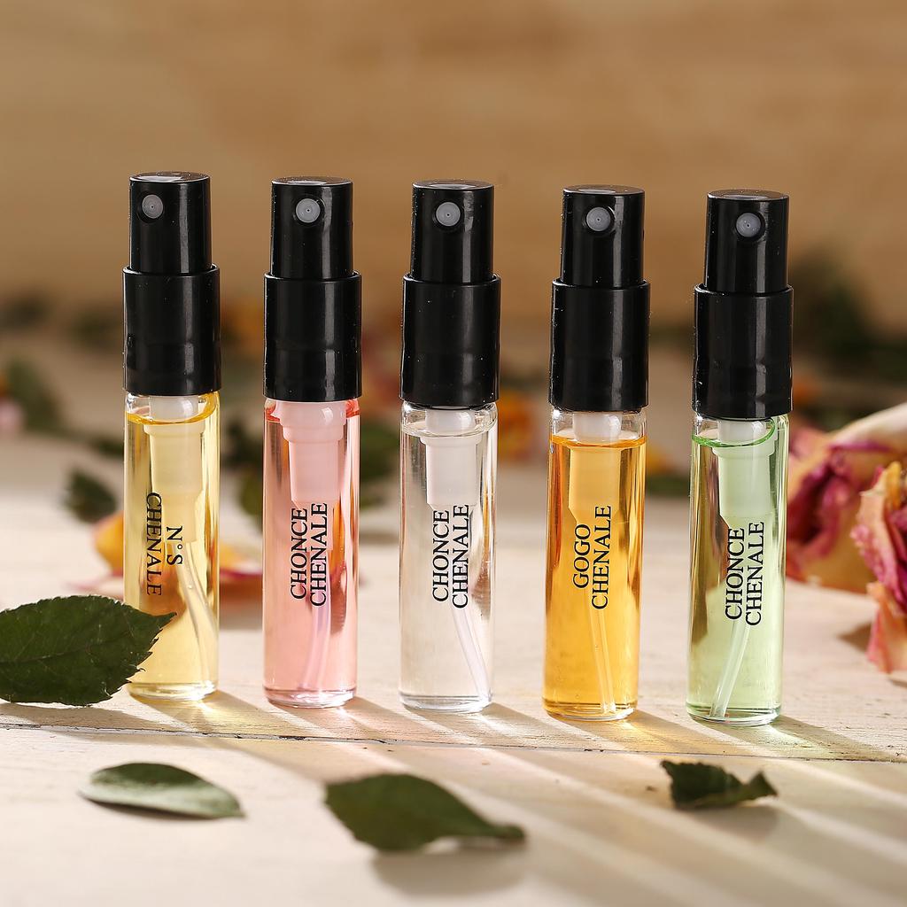 Портативный набор из 5 модных женских духов-миниатюр с различными ароматами в подарочной упаковке