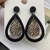 Bohemian Long Water Waved Pattern Wooden Earrings for Women Ethnic Style Vintage Elegant Female Jewelry Party Casual Accessory