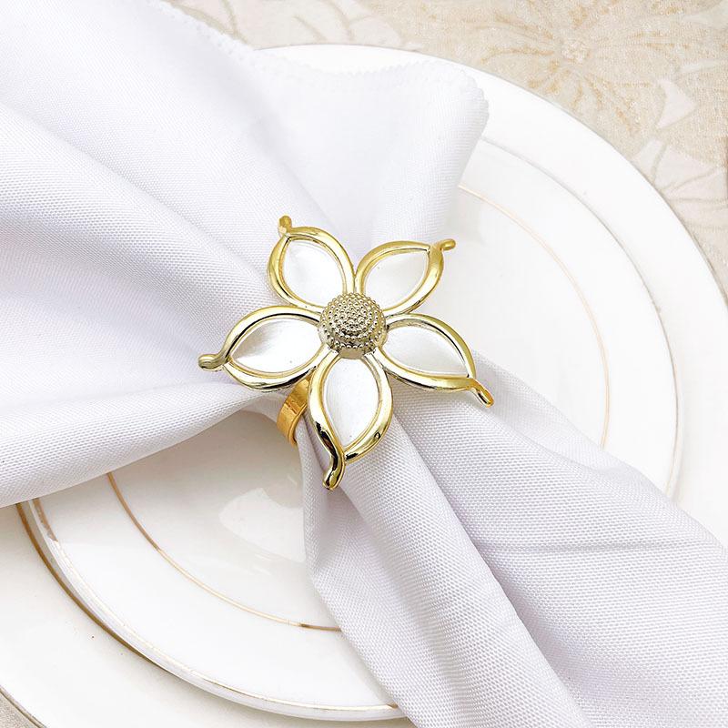 8 шт./лот, пряжка для салфеток в виде цветка, жемчуга, бежевое кольцо для салфеток в виде цветка, свадебное, праздничное, вечернее, настольное украшение, кольцо для салфеток