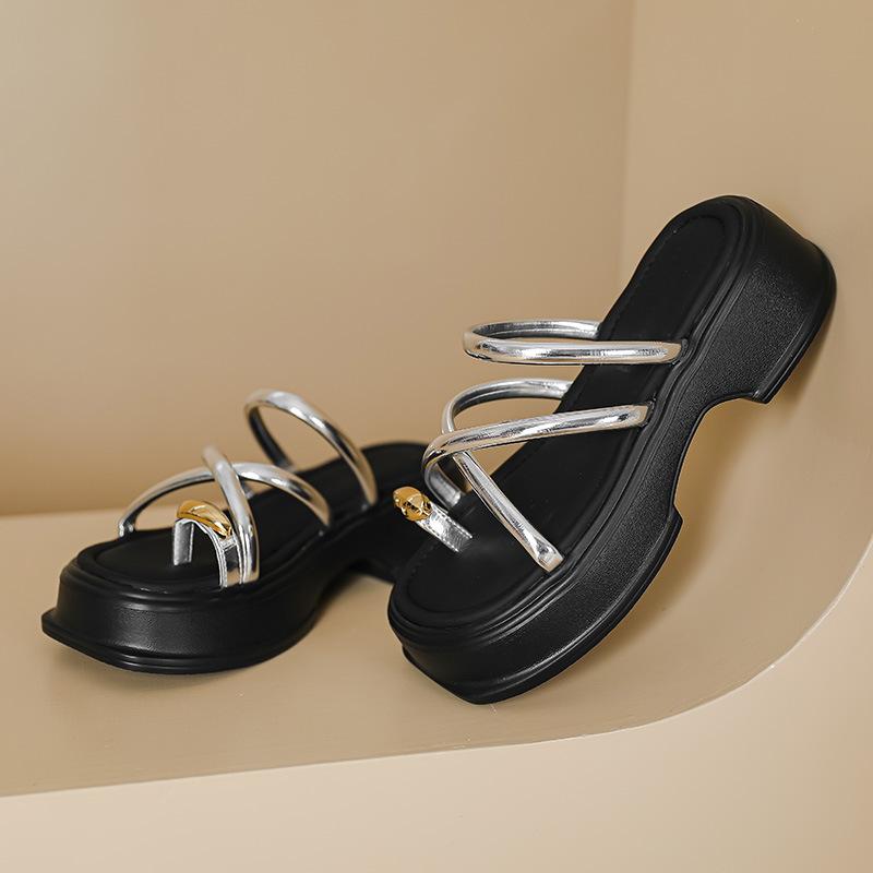 Серебристые женские летние шлепанцы на толстой подошве премиум-класса, новые, с зажимом для пальцев, сандалии-полушлепки, подошва-маффин, пляжная обувь