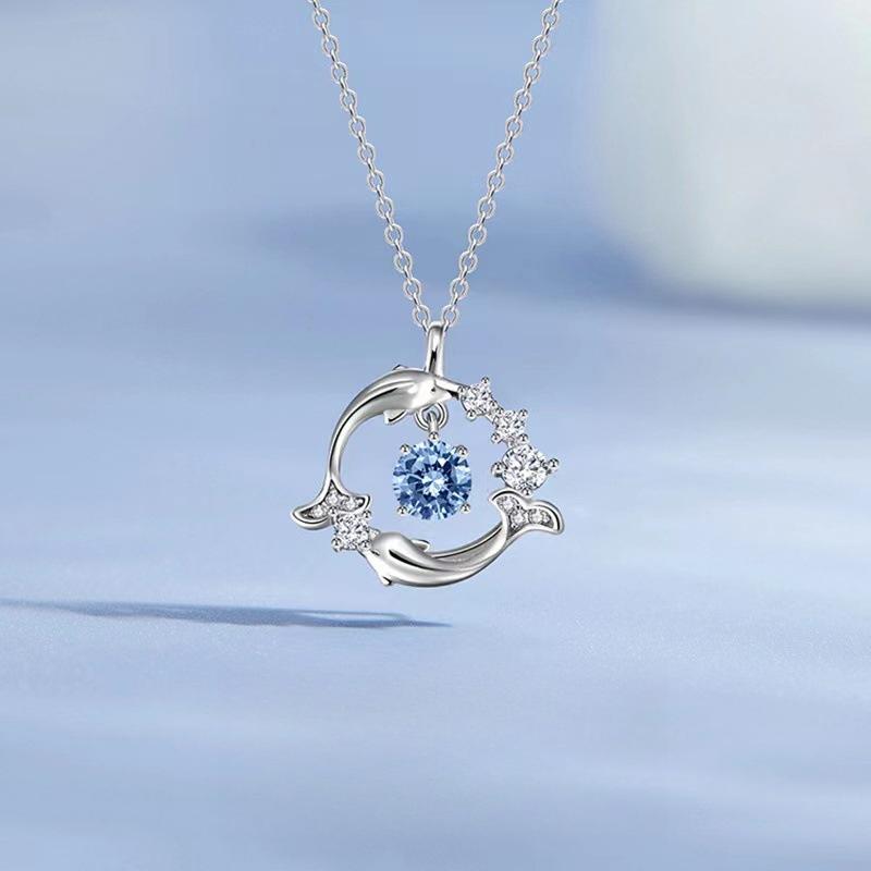 Ожерелье с бьющимся сердцем в виде дельфина для женщин, легкая роскошная нишевая дизайнерская легкая роскошная универсальная подвеска на ключицу