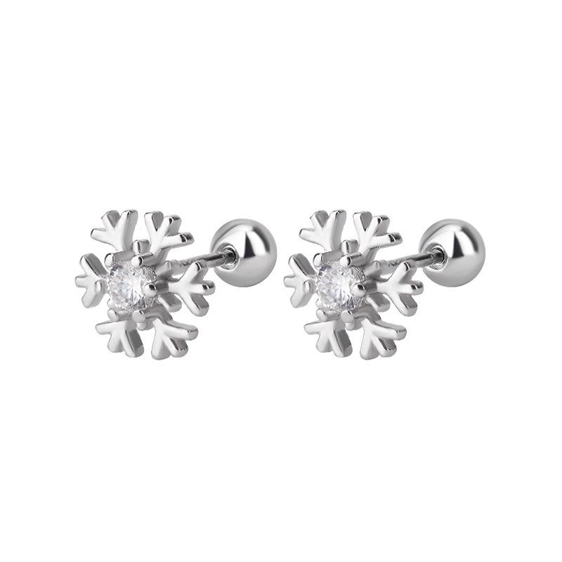 Minimalist Snowflake Cartilage Earrings For Women Fashionable Creative Fresh Christmas Studs Sleep Friendly Hypoallergenic Jewelry