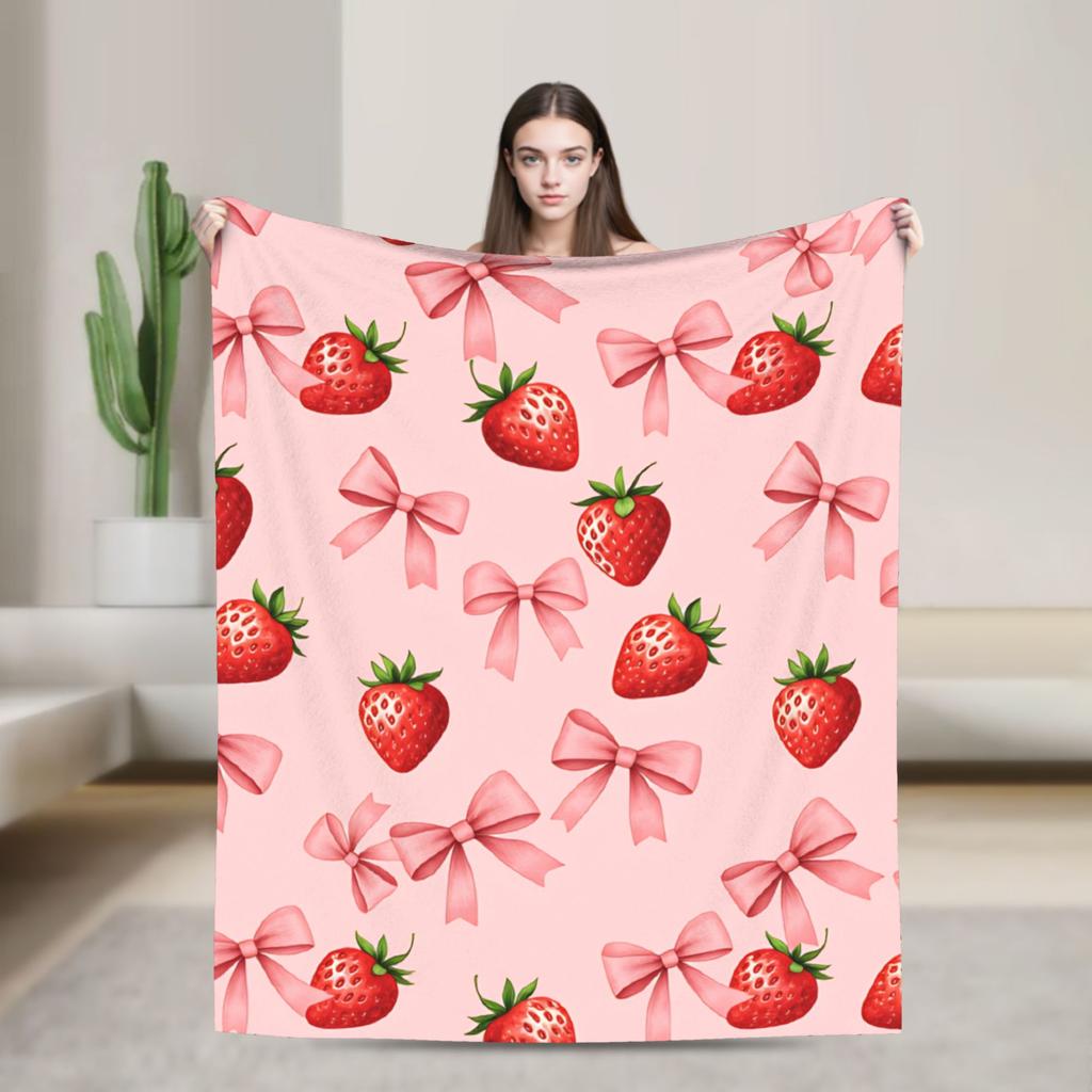 Pink Strawberry Print Flannel Blankets Warm Soft Bedding Throws for Outdoor Picnic Novelty Bedspread Sofa Bed Cover