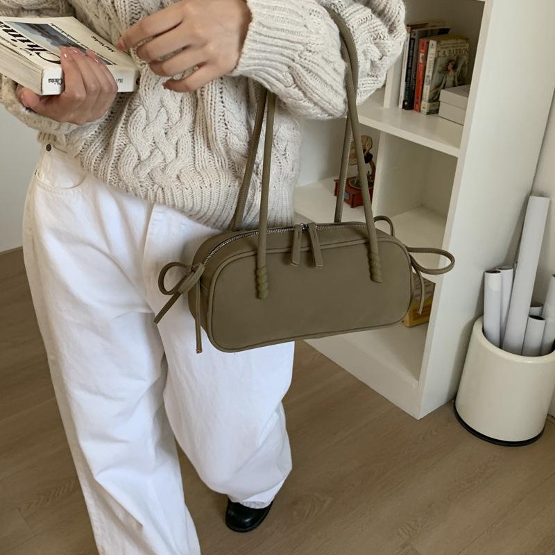 Underarm Work Commuter Bag Women's Large Capacity 2025 New Autumn and Winter Niche Design Retro Shoulder Pillow Bag