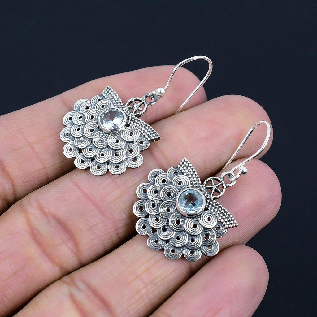 Серьги с натуральным голубым топазом, серебро 925 пробы, звездный цветок, висячие серьги ручной работы. Ювелирный подарок на День святого Валентина.