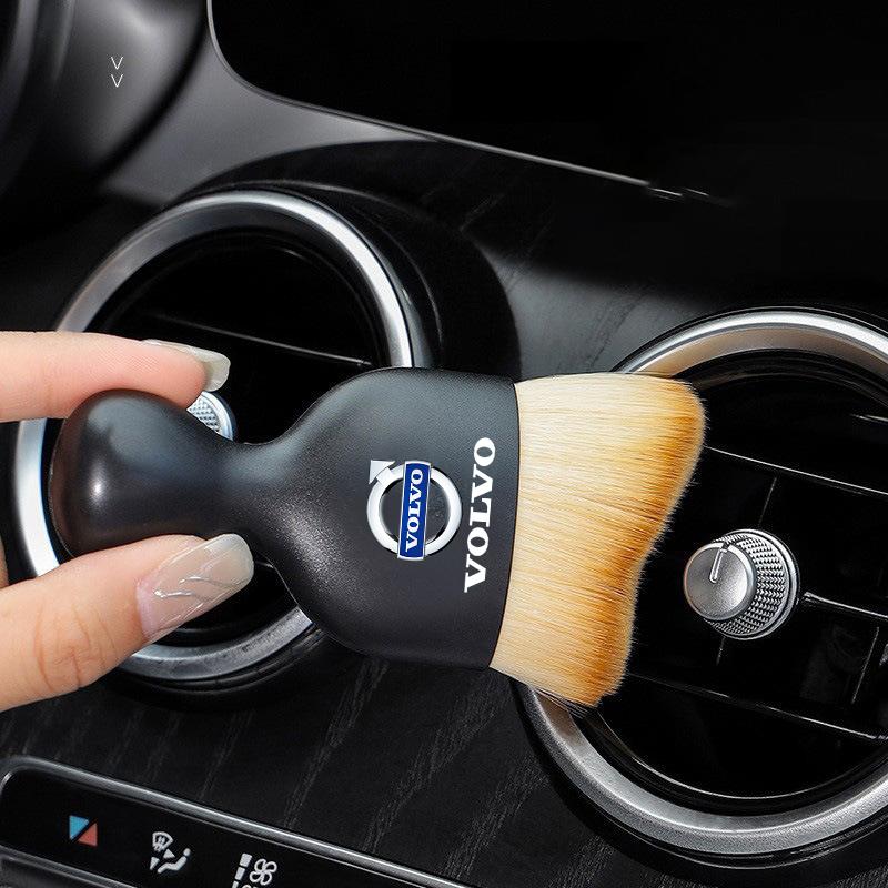 Car Interior Cleaning Soft Brush Tool Dust Remover For Volvo XC40 XC90 V40 V90 V60 XC60 S80 S60 S90 C40 V70 XC70 Car accessories