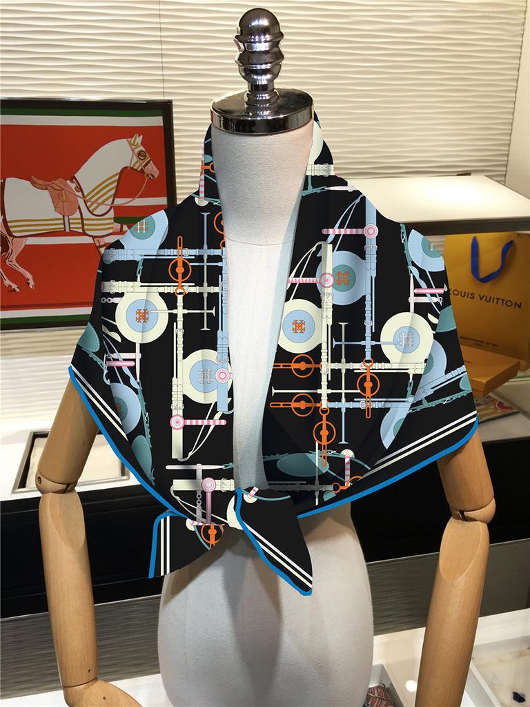 Silk Scarf Women Belt Chain Print Square Scarves Head Echarpes Silk Foulards Femme Wraps Beach Shawl Bandana Lady Hijabs 90CM