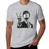 Jarvis Cocker Outline V Sign Sketch with Autograph and Background -Iconic Jarvis Moment T-Shirt plain t shirt men
