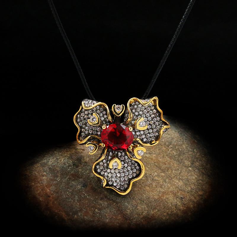 Black and Gold Two Color Flower Diamond-inlaid Womens Necklace Pendant