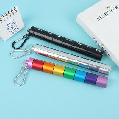 Металлическая еженедельная коробка для таблеток, разделенная в течение 7 дней, современный брелок для органайзера для лекарств