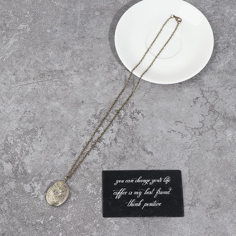 Резной цветок полосатый медальон кулон ожерелье винтажная латунь открывающаяся фото коробка