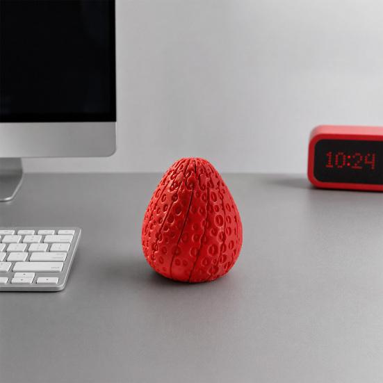 3D Printed Twisting Strawberry Toy, Stress Relief Slippery Strawberry Toy, Articulated Spiral Rotating Fruit Fidget Toy for Kids Adults